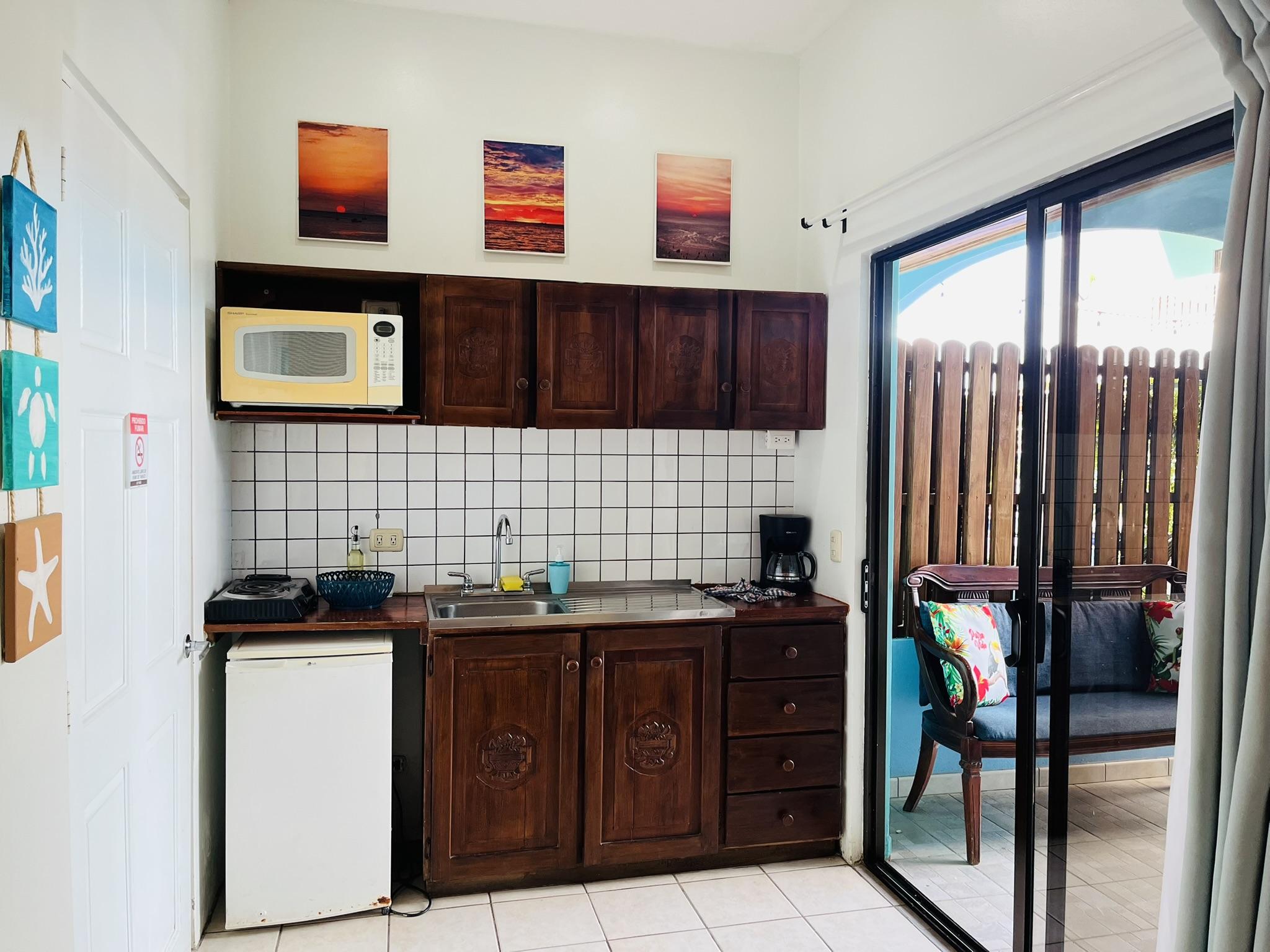 #4 – Poolside Family Retreat – Accessible 3