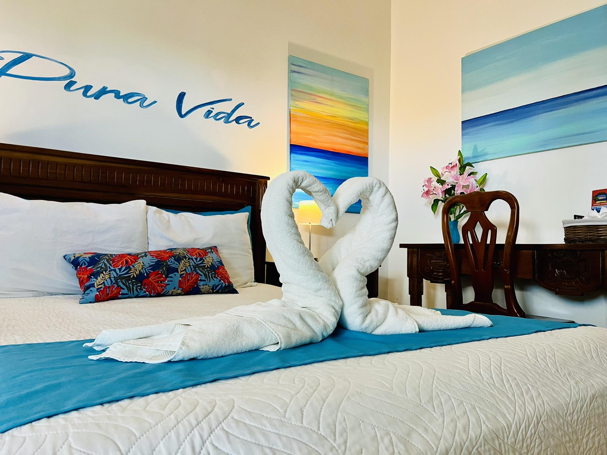 Rooms & Suites 20