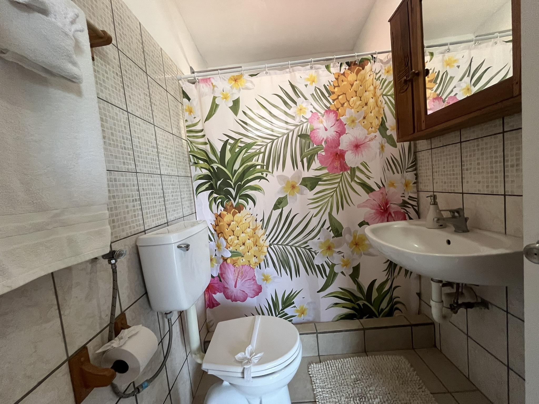 #14 - LUXURY 1 BEDROOM SUITE 5