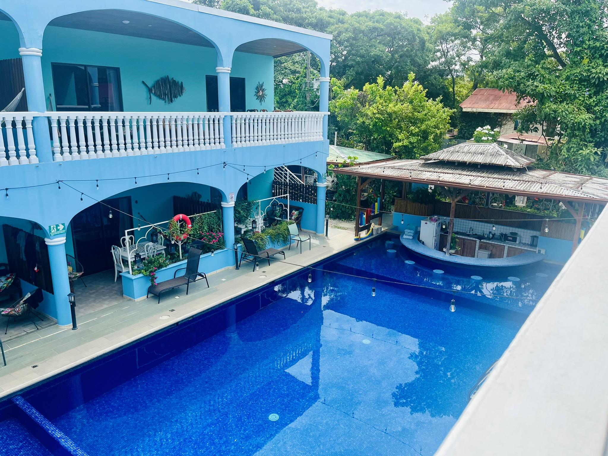 Rooms & Suites 19