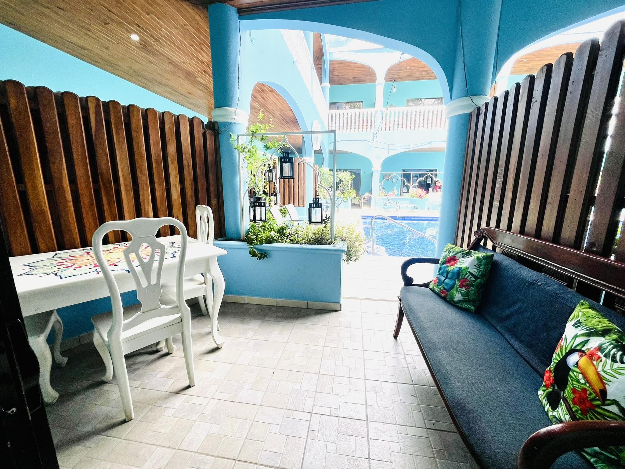 #9 – Poolside Twin Retreat – Accessible 3